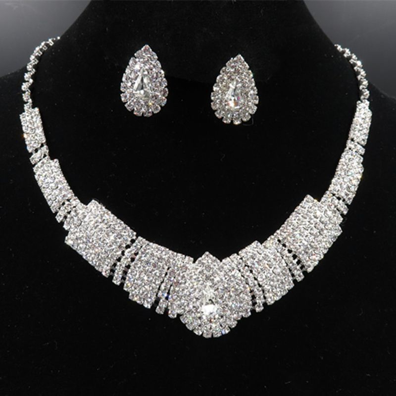 33 Rhinestone Necklace set – BORA'S DE beauty - Main Image